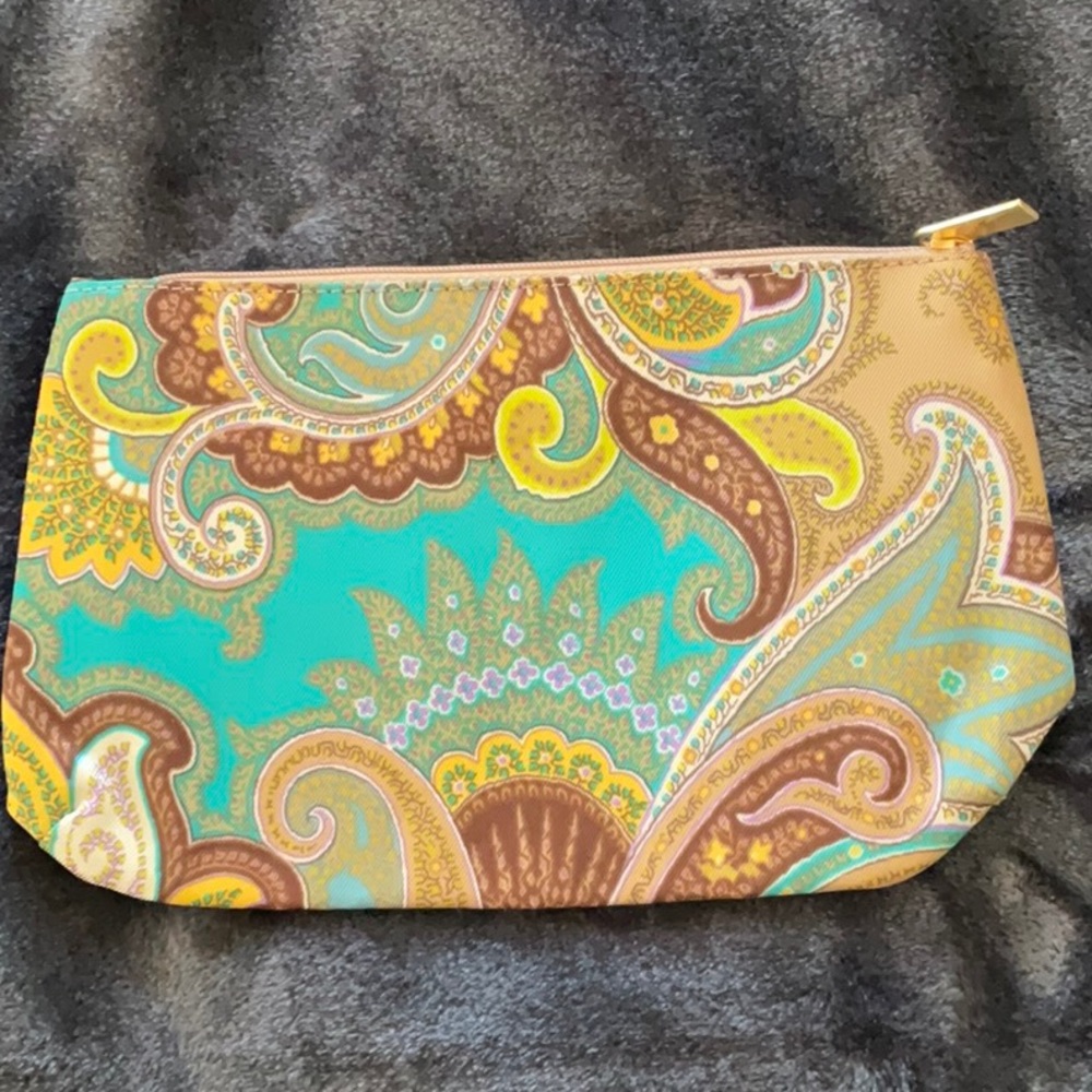 NWT small ETRO pouch paisley pattern - Picture 2 of 3